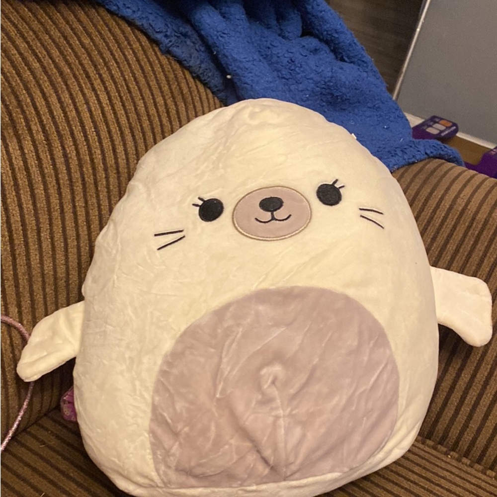 Lucille the seal squishmallow